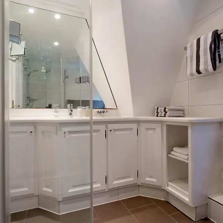 Hues De Kloewen 1 Stock