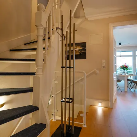 Hues De Kloewen 1 Stock Apartman Westerland