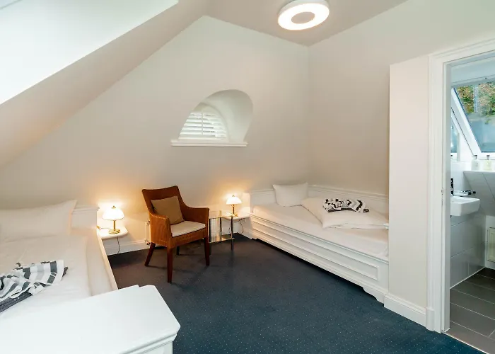 Hues De Kloewen 1 Stock